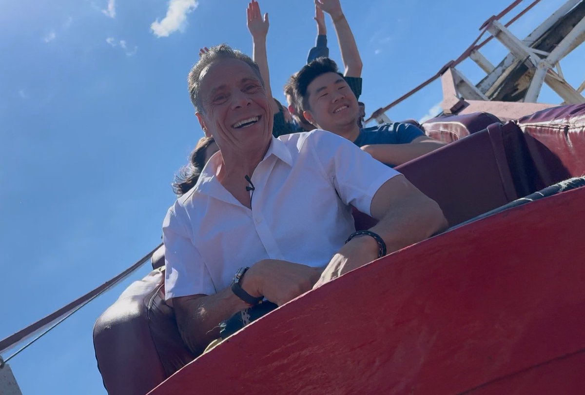 Andrew Cuomo tweet media