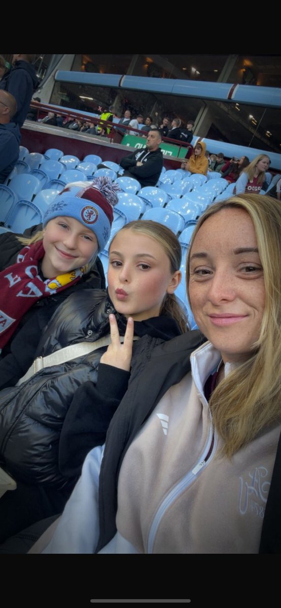 Carl Day tweet media