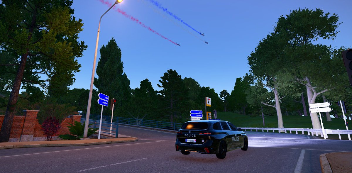 Les vacances touchent doucement à leur fin.
Nous espérons qu’elles ont été très bonnes.
Demain marque le retour à l’école.

Nous continuerons d’être présents pour vous.
La Police vous souhaite une excellente rentrée,
beaucoup de courage pour cette nouvelle année.