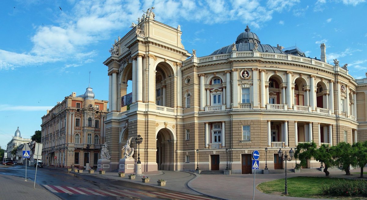 DystopiaNow! tweet media