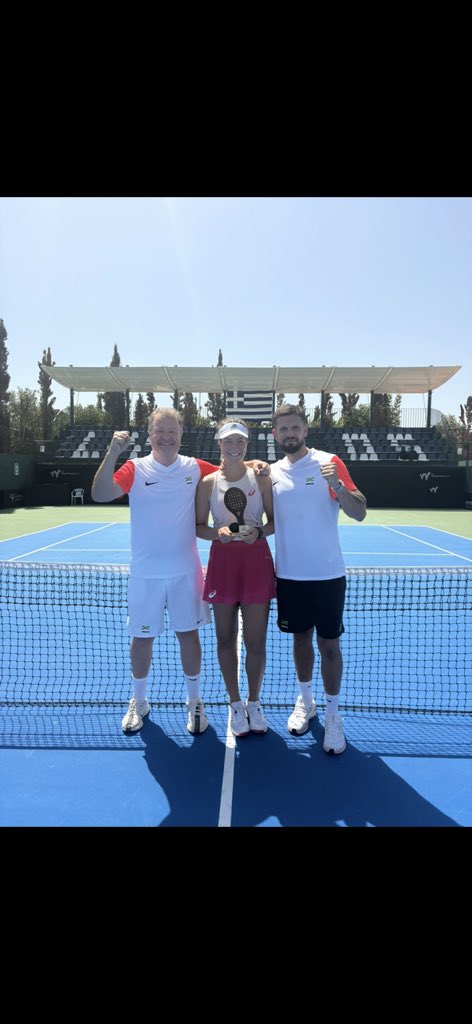 Lola Radivojevic ,campeona en Grecia.
Una jugadora de potencial sin límites.
Un nuevo paso adelante del nuevo proyecto de alto rendimiento en jóvenes talentos a nivel mundial de tenis femenino dónde hemos invertido mucho tiempo,ilusión y dedicación todo el equipo.
Seguimos!!!
