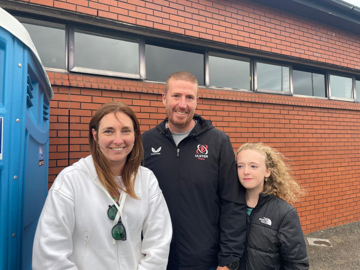 We would like to send a massive thanks to Owen, Alison, Grace and the rest of the medical team who looked after Cade today.

Cade is doing well and is on his way to hospital for a check over.