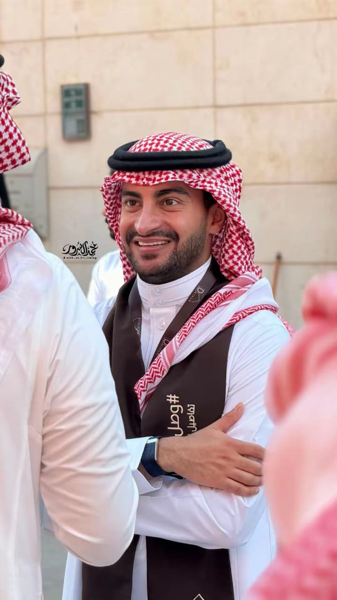 مساء الخيررررررررررررر 
بختار عدة اشخاص يفوزون معي 
      هدية "30 " الف ريال 
         موعدنا بعد الساعه 12 
رتويت للتغريدة + لايك❤️ + تعليق بنقطه 👌 
#توثيق_تاريخ_كرة_القدم_السعودية