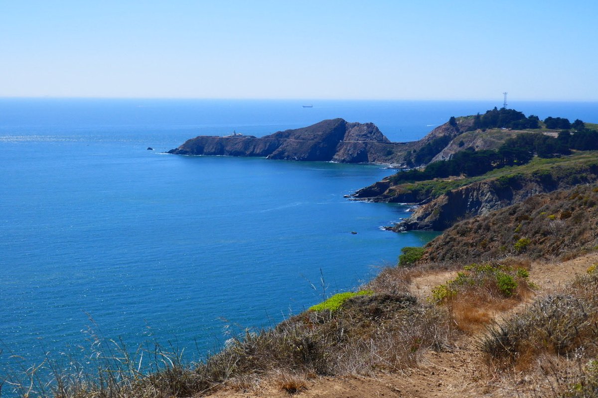 Stunning views of the Golden Gate Bridge and Pacific Ocean from the Marin Headlands!

“Battery Rathbone-McIndoe-Marin Headlands” Hike Notes:

hikingautism.com/battery-rathbo…

#hiking #autism #nature #marin #ocean #goldengatebridge #outdoors #walking