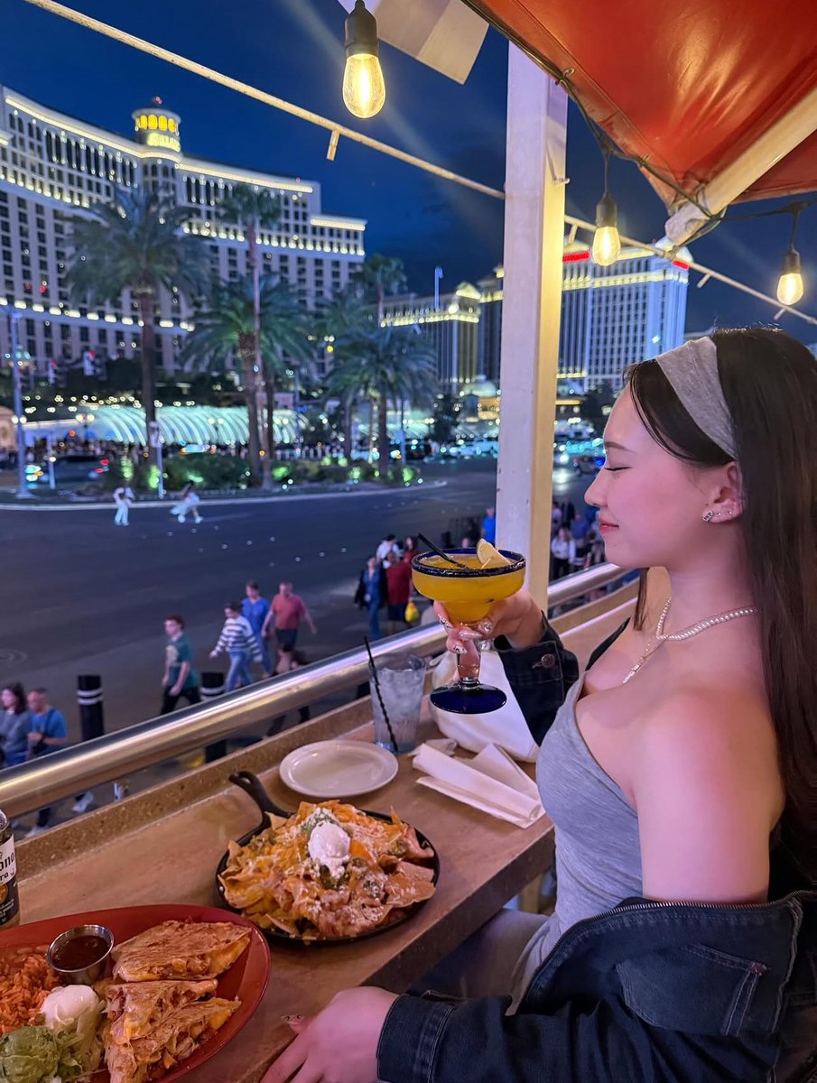 Vegas nights on point. Always - at Cabo Wabo. 

📸 <a href="/0214yuna/">うどん娘</a>