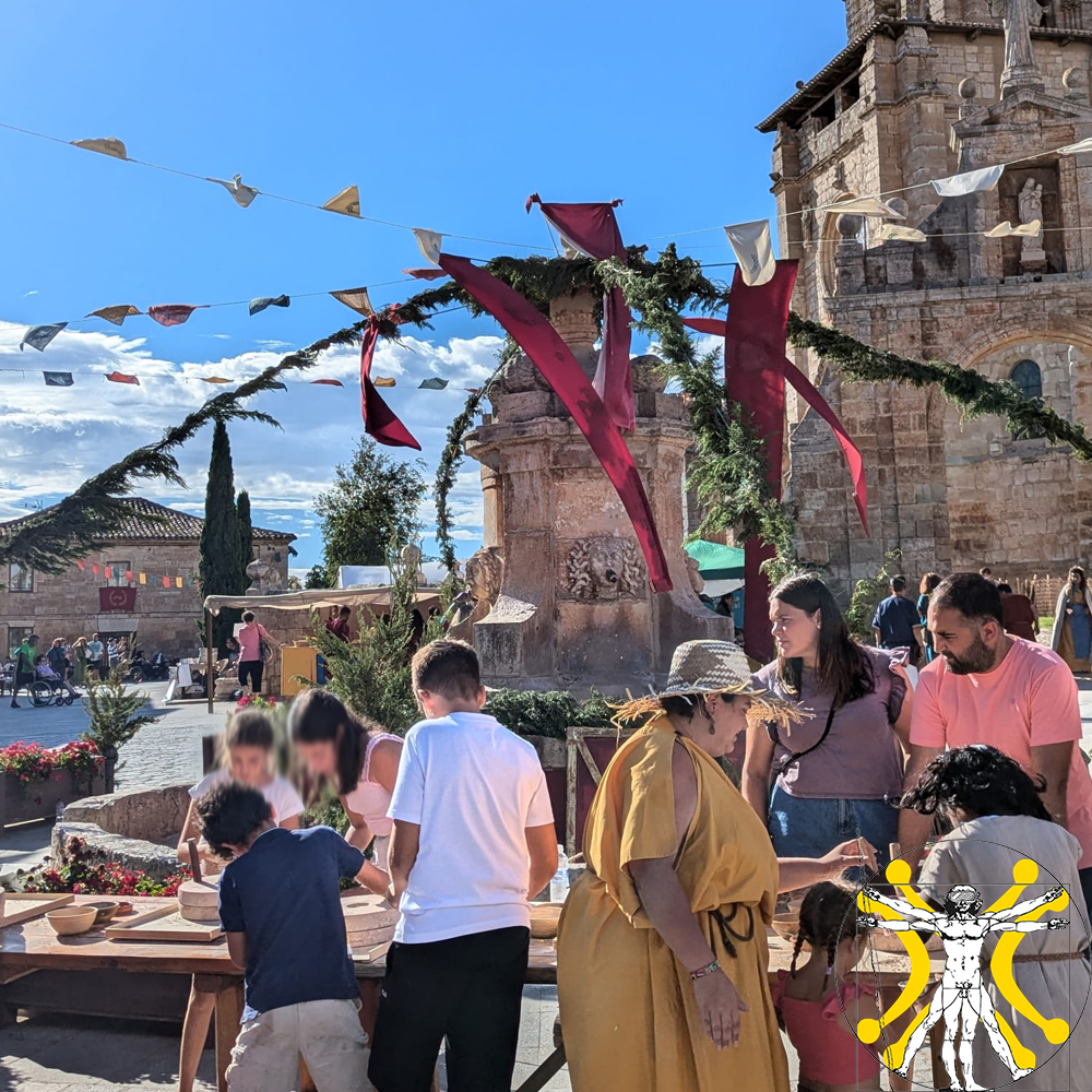 ⚔️Este sábado, en el Ludus por Augusto de #Sasamon – Segisama Julia, viajamos al siglo de las Guerras Cántabras.
🌾Con molinos de mano, el público molió grano y elaboró pan, viviendo la vida cotidiana de la Edad del Hierro.
#Cantabruri #ArqueologíaExperimental #GuerrasCantabras