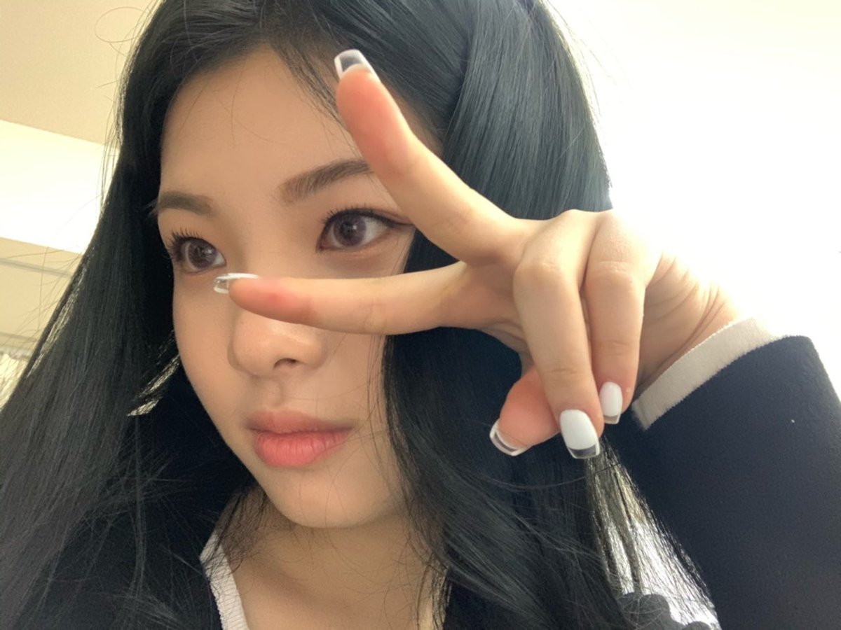 creativcore's tweet image. 𝐻i, hi ～ ʅʢ•o•ʡ♡ al fin 𝚙uedo decir que nuestra baby me soltó la 𝑝awcita, es que tuvimos un maratón 𝚋astante serio de #𝐜anʼ𝕥·𝐜a𝕥ch自𝐧ow para 𝚍isfrutar de la voz tan 𝚙reciosa de nuestra 𝕔rush en #𝒍un𝕒·空腹𝙾𝚂𝚃.

⠀də𝐥ır𝕚o͞𝕤   ั甘く♡ #𝐶ır𝕔ᧉ.