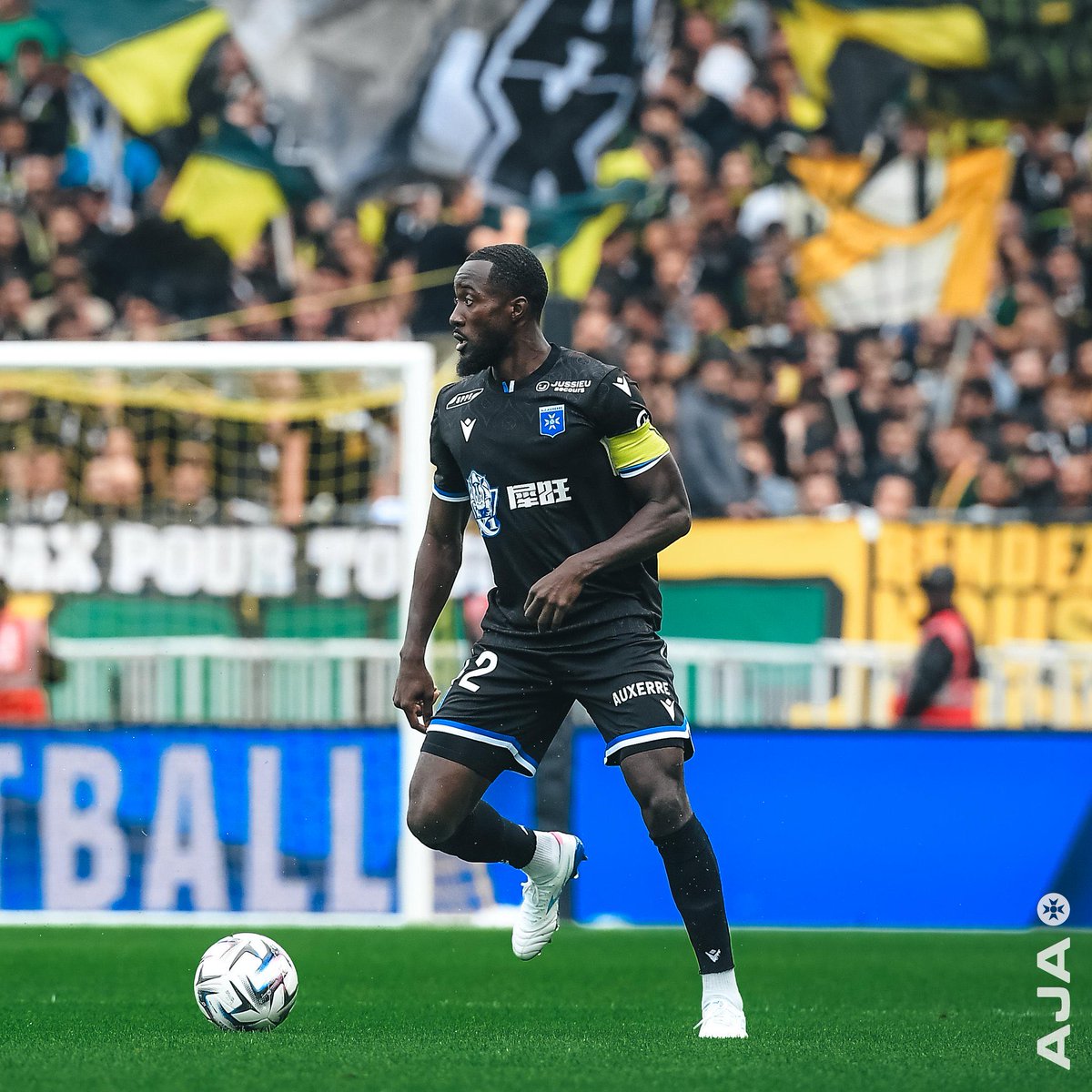 📺 La #TeamAJA demain c’est débrief de FCN - AJA ! 

❌ A l’heure actuelle, je n’ai aucun intervenant pour l’émission après avoir essuyé pas mal de refus. 

🤗 C’est pour cela que je cherche 2 intervenants Auxerrois et 1 Nantais ! 
N’hésitez pas ! 

Merci pour vos RT ! 🔁