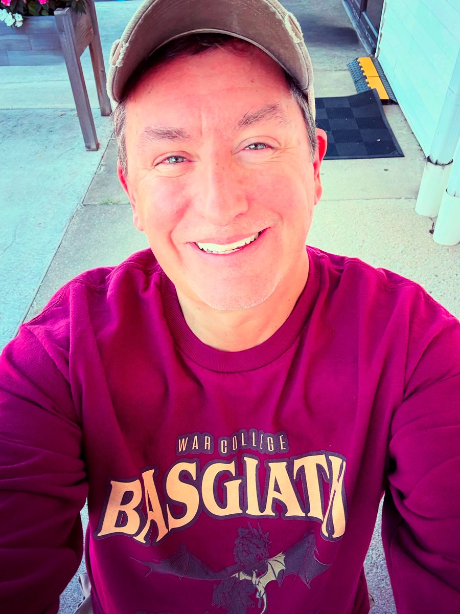 I have a dynamic, fun, insightful, fearless colleague Kristina Merrill at Vedder Price. She’s a voracious reader. In contrast, I’m a voracious buyer of (unread) books. 🤭 Kristina couldn’t have known that about me when she handed me a particular tome, mere days after we started