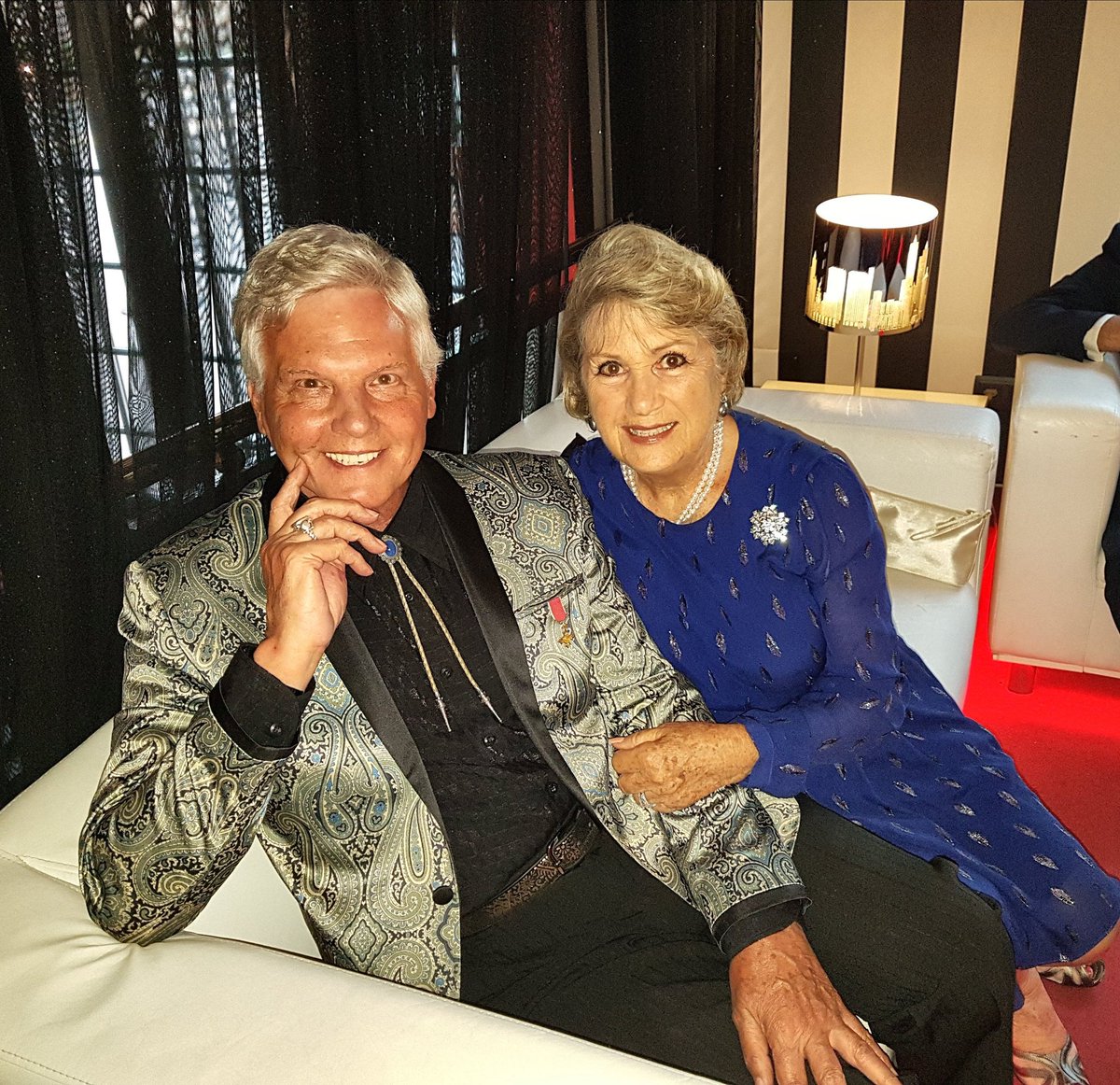 Today, Renee and I celebrated our 62nd wedding anniversary. A record in showbusiness! 
Mind you, it's easy when you're both in love with the same man ❤️