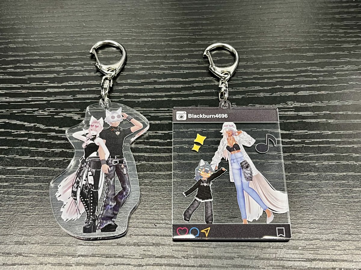 #MyAvatarGoods  のアンバサダーをさせてもらいました！！！
撮影とかも楽しかったし、リアルで形あるものが残るのはいい思い出になって嬉しいよねー
まだやってない人はVRCだけでも試してみて！絶対欲しくなるから！
 #PR