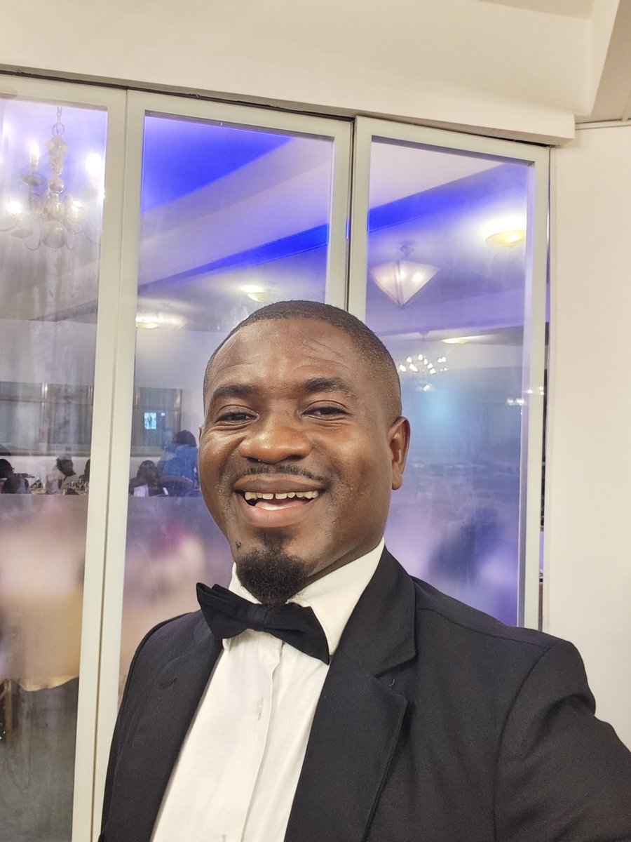 FrankpNamekong's tweet image. Bonne fête à moi-même❗

En ce 31 août 2025, journée mondiale  du BLOG, je me félicite pour le chemin parcouru.

Qui est Blogueur ? J&apos;ai préparé un billet pour vous. Cliquez sur le premier commentaire 👇🏾

#TendanceActu #BlogDay #Blogger #JournéeMondialeDuBlog #BloggersLife