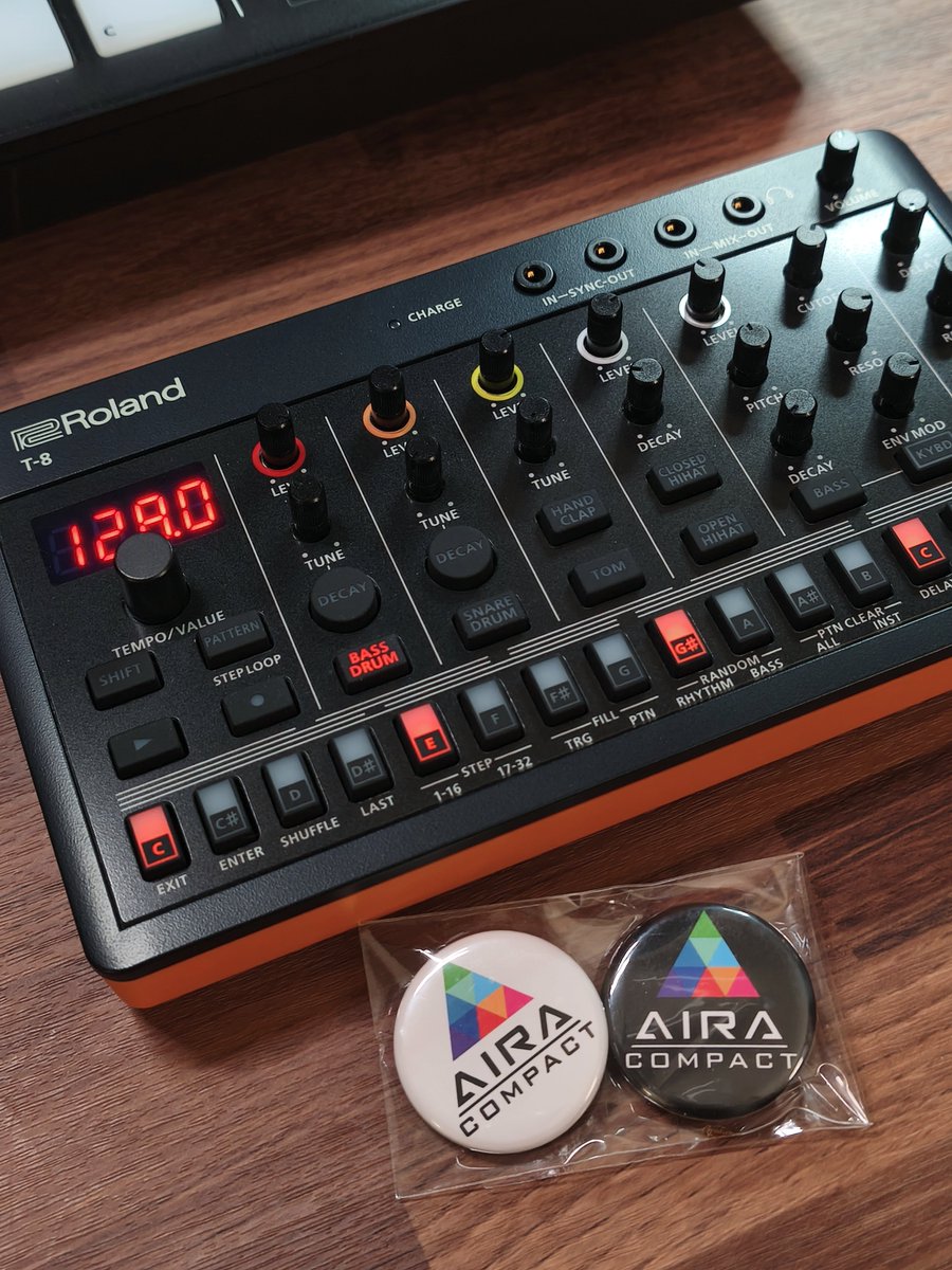 Roland zv83259 お譲りします。