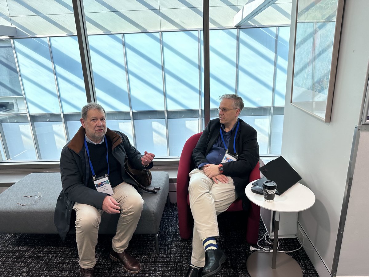 ⁦<a href="/UNSWRNA/">UNSW RNA Institute</a>⁩ look 👀 who is chatting