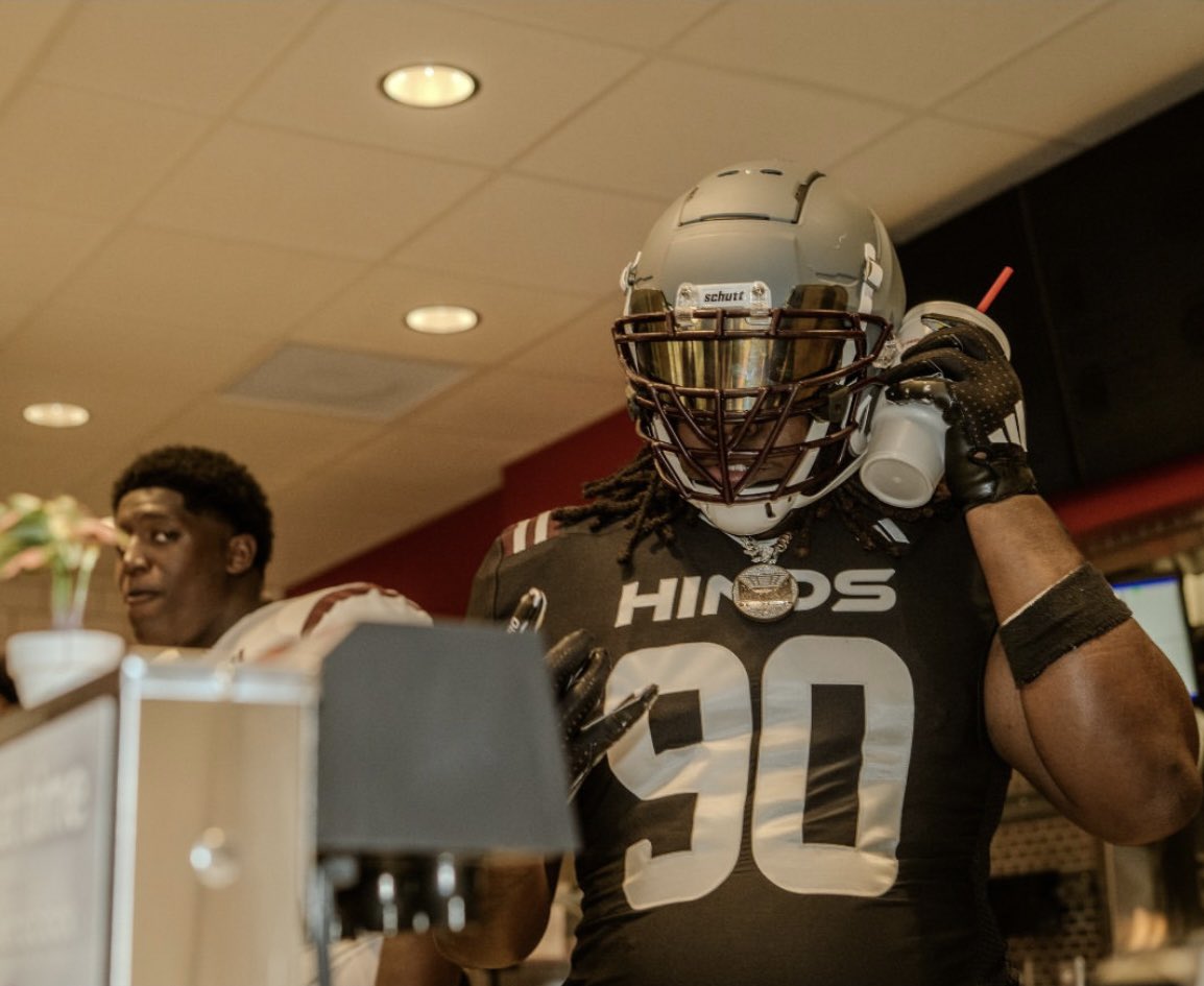 Donovan Hawkins (@donovanhawkin17) on Twitter photo After a great talk with <a href="/CoachT_Pope/">Terrance Pope</a> I am blessed to receive my third offer from Hinds community college #attg <a href="/Coachbkilgore/">Brian Kilgore</a> <a href="/ThardiN1235/">Ty Hardin</a> <a href="/DYoung386/">Daniel Young</a> <a href="/TupFB/">Tupelo High Football</a> After a great talk with <a href="/CoachT_Pope/">Terrance Pope</a> I am blessed to receive my third offer from Hinds community college #attg <a href="/Coachbkilgore/">Brian Kilgore</a> <a href="/ThardiN1235/">Ty Hardin</a> <a href="/DYoung386/">Daniel Young</a> <a href="/TupFB/">Tupelo High Football</a>