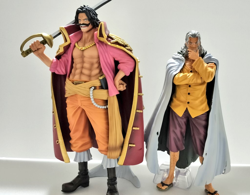 バンプレくじのロジャー 一番くじのレイリーと並べるとすごくいい