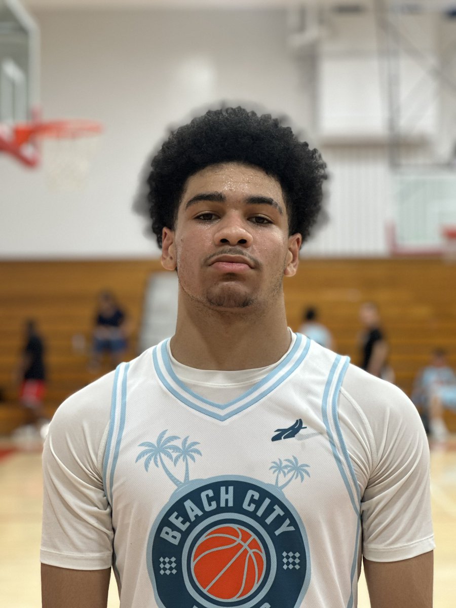 gamebookstats's tweet image. Beach City Hoops Socal Invitational 2025
Devin Wright - Guard - Redondo Union HS (Los Angeles, CA) - Class of 2026
Game 1: 14 points (5/14 overall, 4/8 from long), 3 rebounds
Game 2: 24 points (9/18 overall, 6/11 from long), 6 rebounds, 2 assists, 1 block
Elite shooter, among…