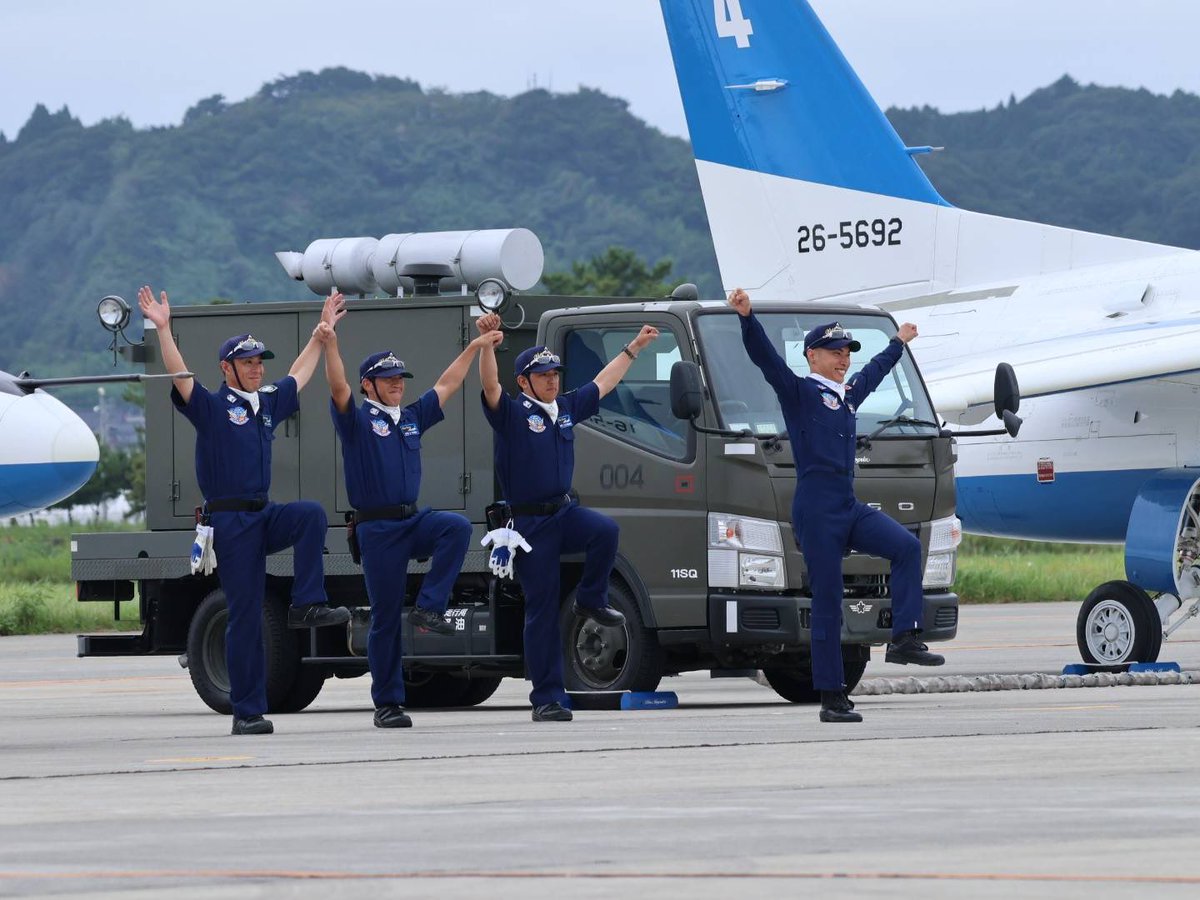 おはようございます☀
松島航空祭に来られた方は暑い中でしたが、ありがとうございました😊
飛行展示としては、どちらも5区分で曲技飛行とはなりませんでしたが、隊長、班長らしい全く別のフライトでした✈️
関西からも多くの方が来て下さり嬉しかったです😚
是非次こそは曲技飛行を見てほしいです💪