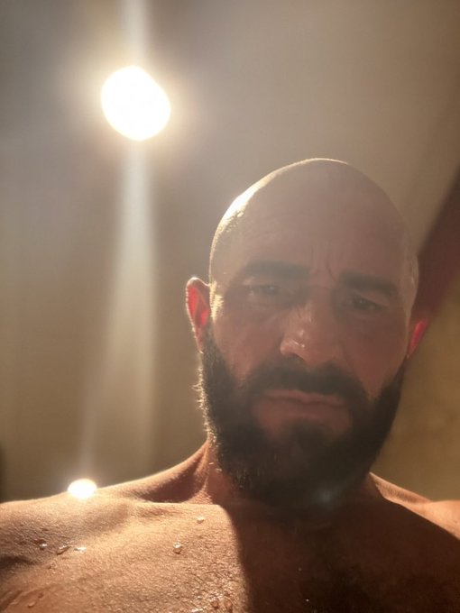 Watch dtw's leaked NSFW photo on TwXstars