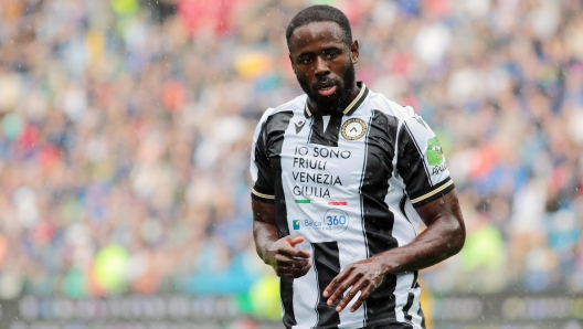 #InterUdinese | ⚽ 29’ – Pareggio dell’Udinese: Davis segna su rigore

✅ Arriva il gol dell’1-1 al minuto 29: #Davis realizza il calcio di rigore con freddezza, spiazzando #Sommer.

📊 Risultato parziale: Inter 1️⃣ – 1️⃣ Udinese

#SerieA #SerieAEnilive