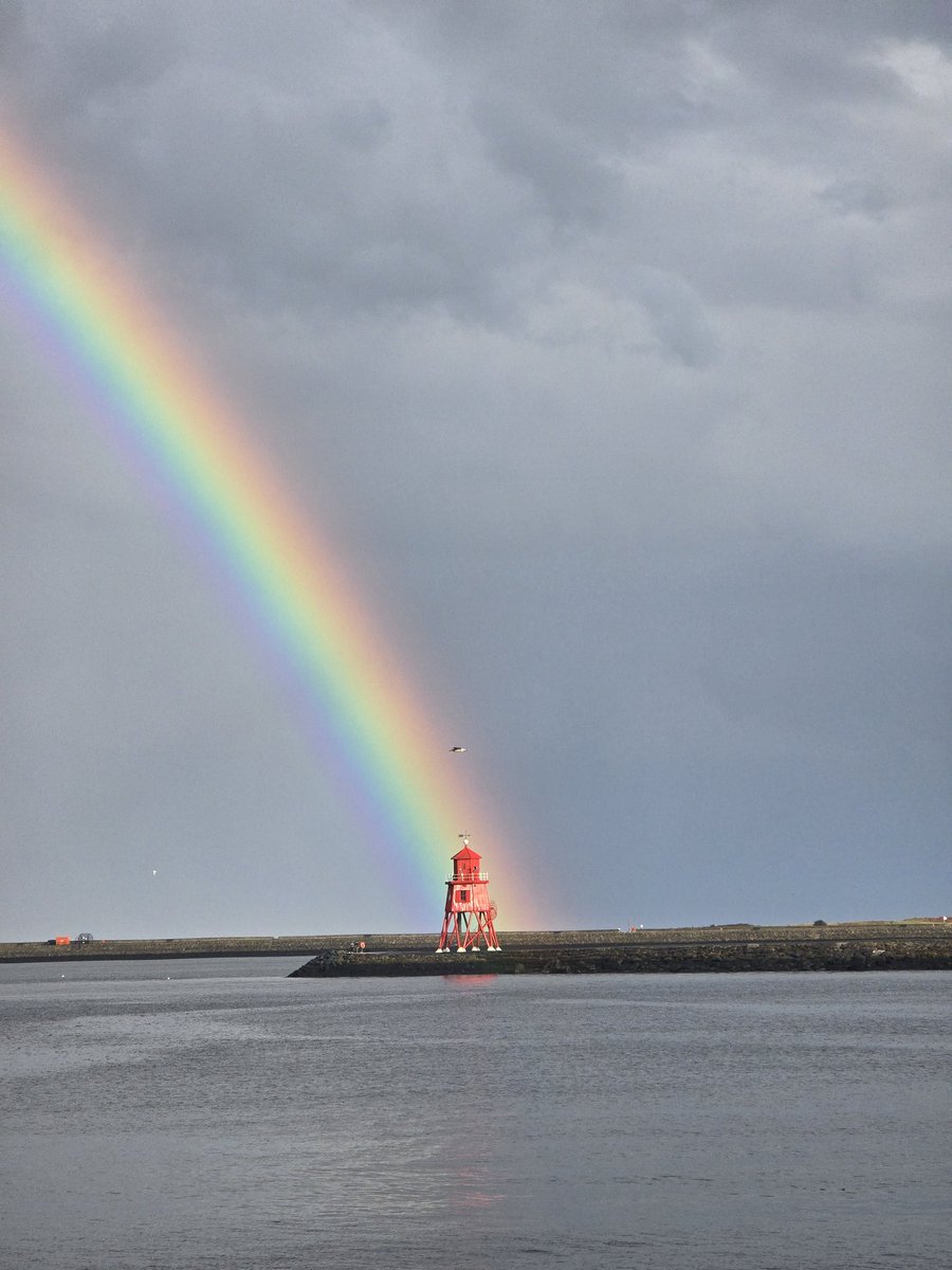 Tynemouth .
No pot of gold to be found.😉🙂
