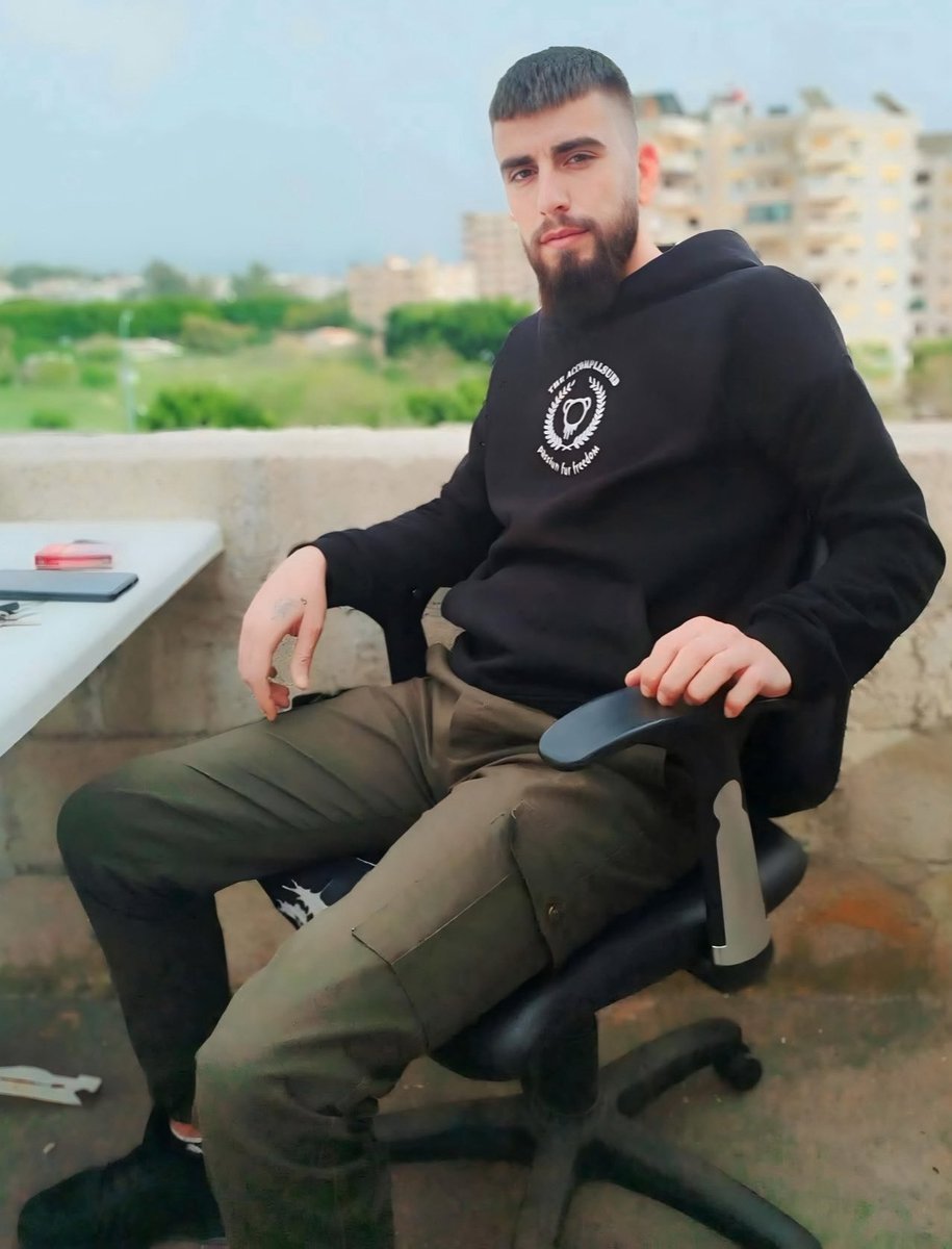 rose91el's tweet photo. استشهاد عده شبان في هجوم بربري نفذه الامن العام و فصائل ارهابية تابعين لسلطه الامر الواقع في ريف طرطوس قرية بيت عليان خي الرادار في ٣٠ /٨
عرف من الشهداء 
بشار ميهوب
علي شدود 
#الساحل_السوري حيث الاباده على اساس طائفي ما تزال مستمرة https://t.co/LTDB41SeZn
