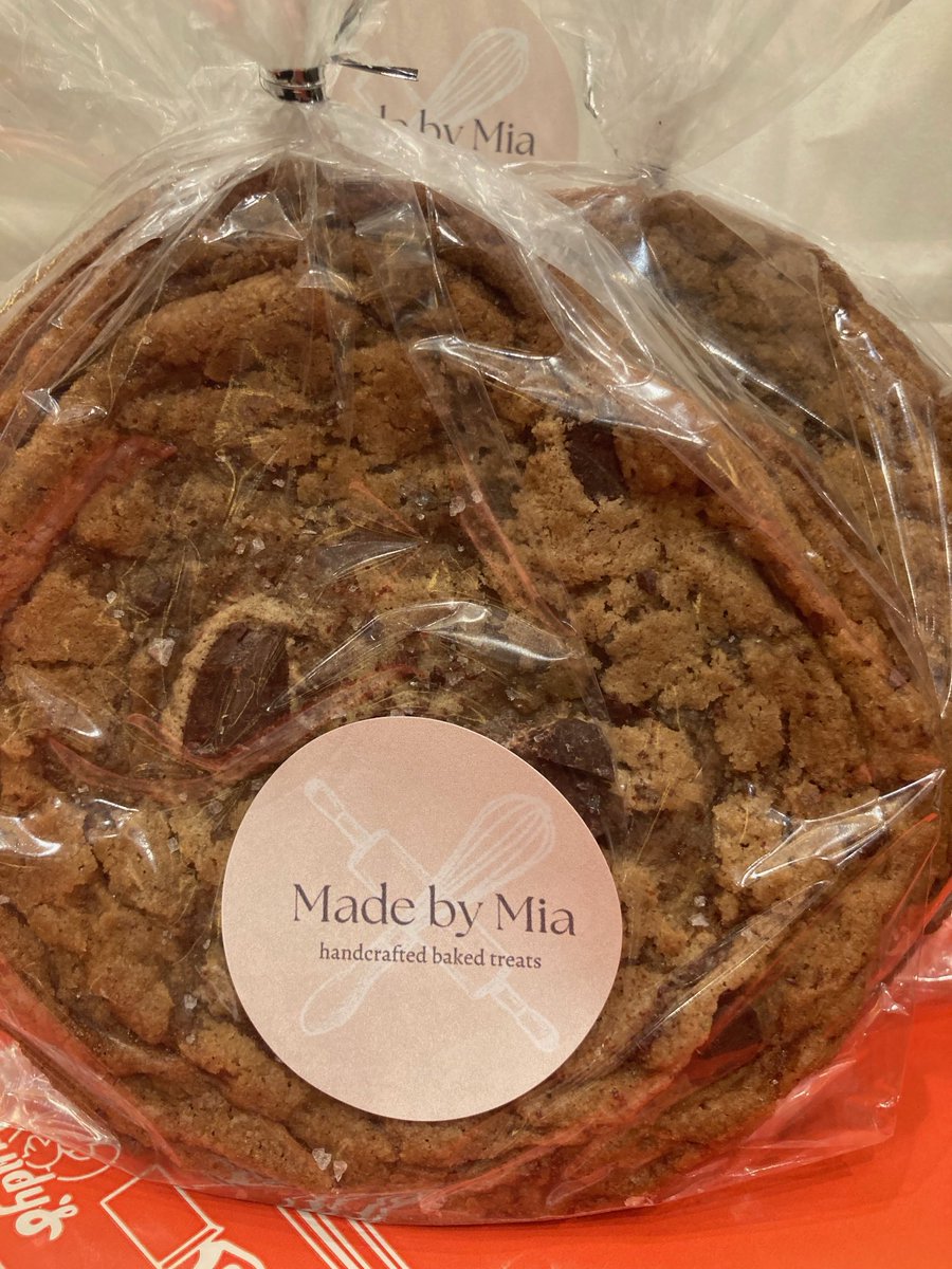 Dan Ross 🍻 (@holdemmedia_dan) on Twitter photo Mr. <a href="/NormanChad/">Norman Chad</a> - Mrs. Huckadoodle <a href="/JoyeStoreyRoss/">Joye Storey-Ross</a> reports these Made by Mia cookies you delivered for her are simply .. amazing
Chewy, excellent flavors Mr. <a href="/NormanChad/">Norman Chad</a> - Mrs. Huckadoodle <a href="/JoyeStoreyRoss/">Joye Storey-Ross</a> reports these Made by Mia cookies you delivered for her are simply .. amazing
Chewy, excellent flavors