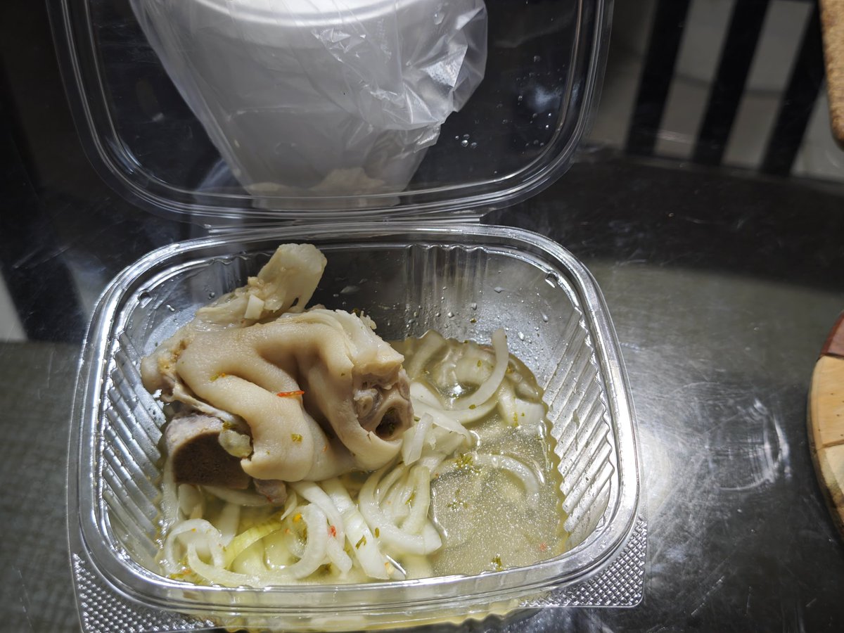 <a href="/Gussalsero26/">Gustavo Hernández</a> <a href="/DucreuxEmily/">💙💜S.A.R. 🦉Martha E.💙💜</a> <a href="/OrwinCC/">Orwin</a> <a href="/CholaDeSantiago/">👠Mare🌺🌺</a> <a href="/alexjvaronac/">🌺Coffeeholic🌸 🇵🇦</a> <a href="/NahilceDLR/">Nahilce</a> <a href="/julisita/">julisita</a> <a href="/oralliv27/">Joel Rodgz</a> <a href="/LarrierTeresa/">Teresa Larrier</a> <a href="/jrovi16/">Jilka Rovi</a> <a href="/guardi_g/">Anayansi G.de Guardi</a> Hoy tuve el gusto de conocer a Gus e hijo que trajeron el pedido a casa. Lamentablemente ya le dimos muerte súbita al pedido. Los saus desaparecieron y las torrejitas de bacalao deliciosas. Gracias Gus, estaban a otro nivel. 💯 recomendado.