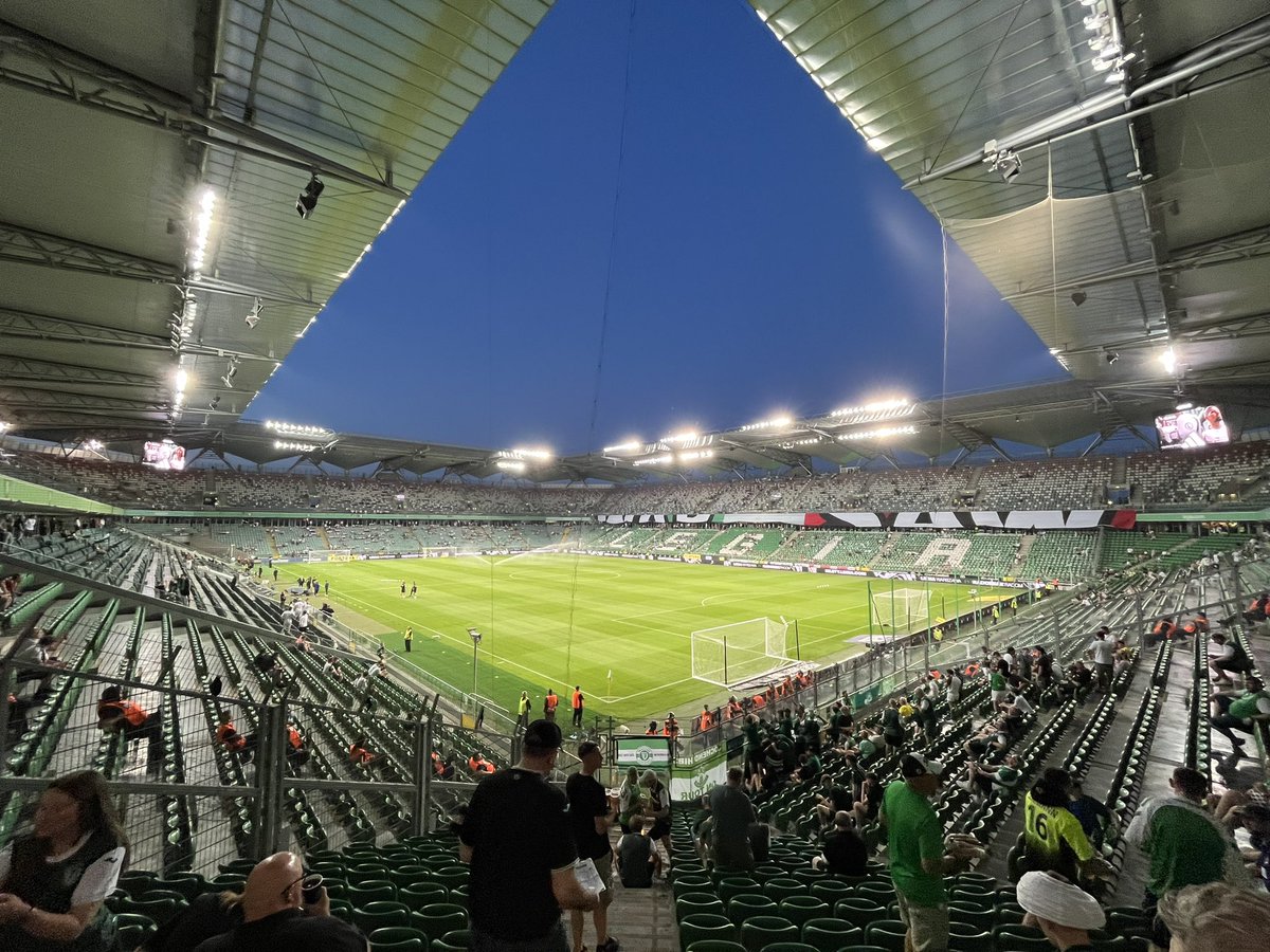 LisaMj17's tweet photo. Legia Warsaw Away 🇳🇬✈️🇵🇱 https://t.co/3kSMDi0i1t