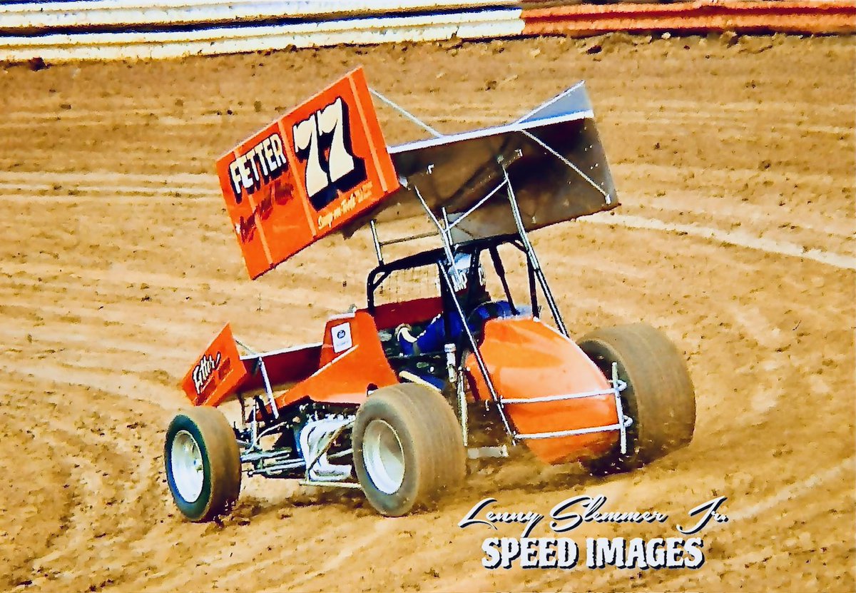 An awesome shot of Barry Camp wheelin' that beautiful Fetter Ford into the first turn at Hagerstown, MD... 1984.😎
(Lenny Slemmer Jr/Speed Images Photo)
