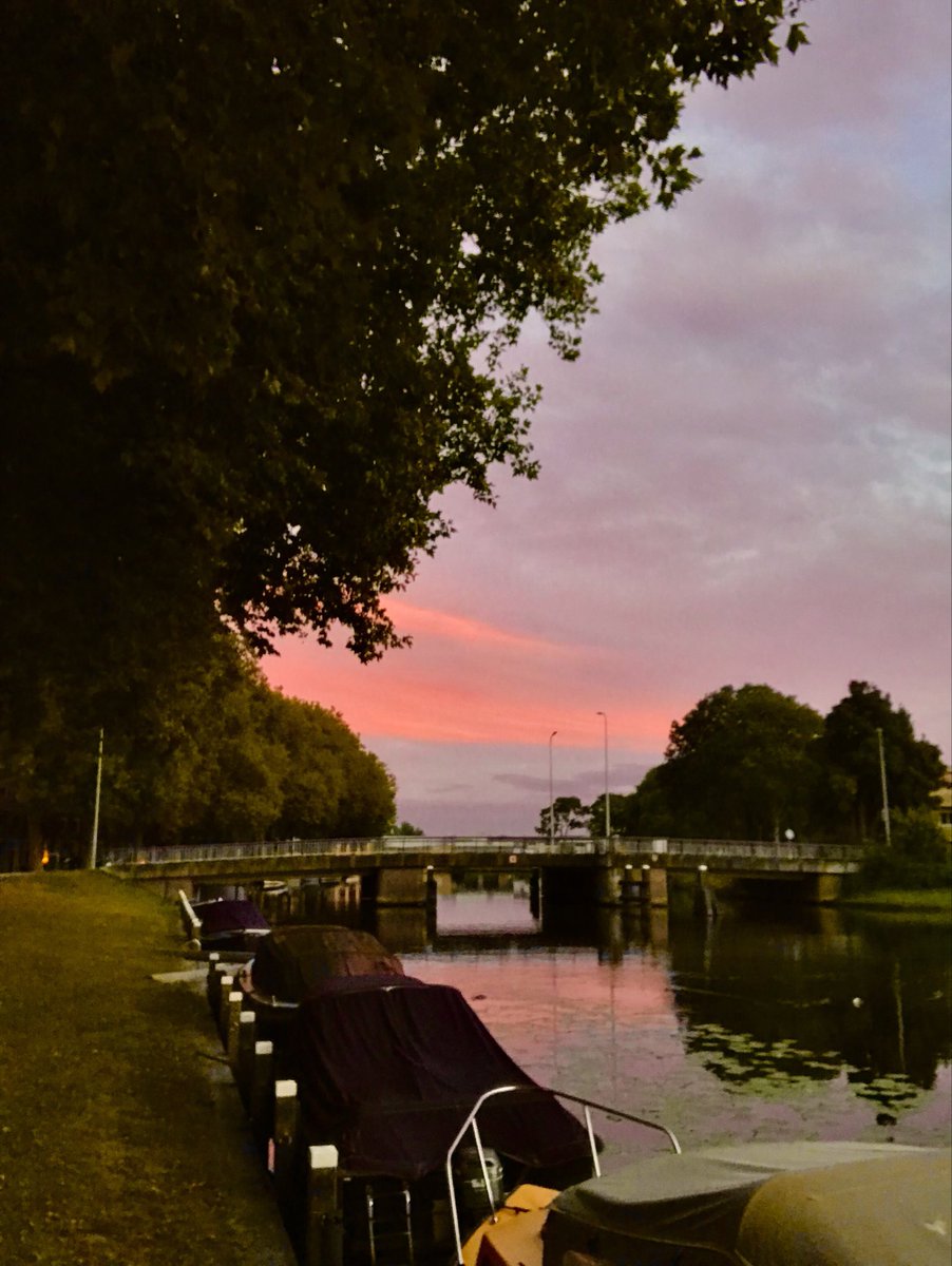 Zonsondergang Woerden zojuist ❤️ #woerden