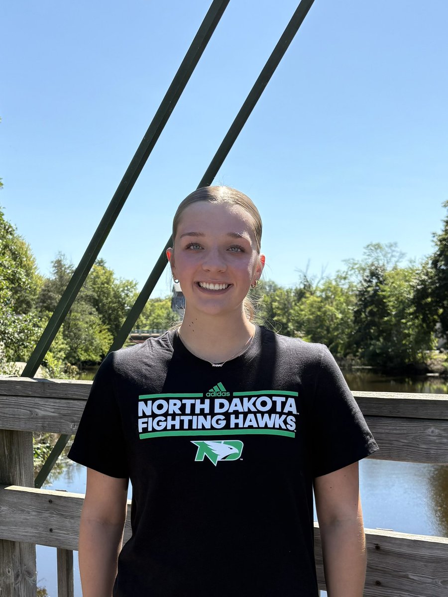 Emily Johnson tweet media