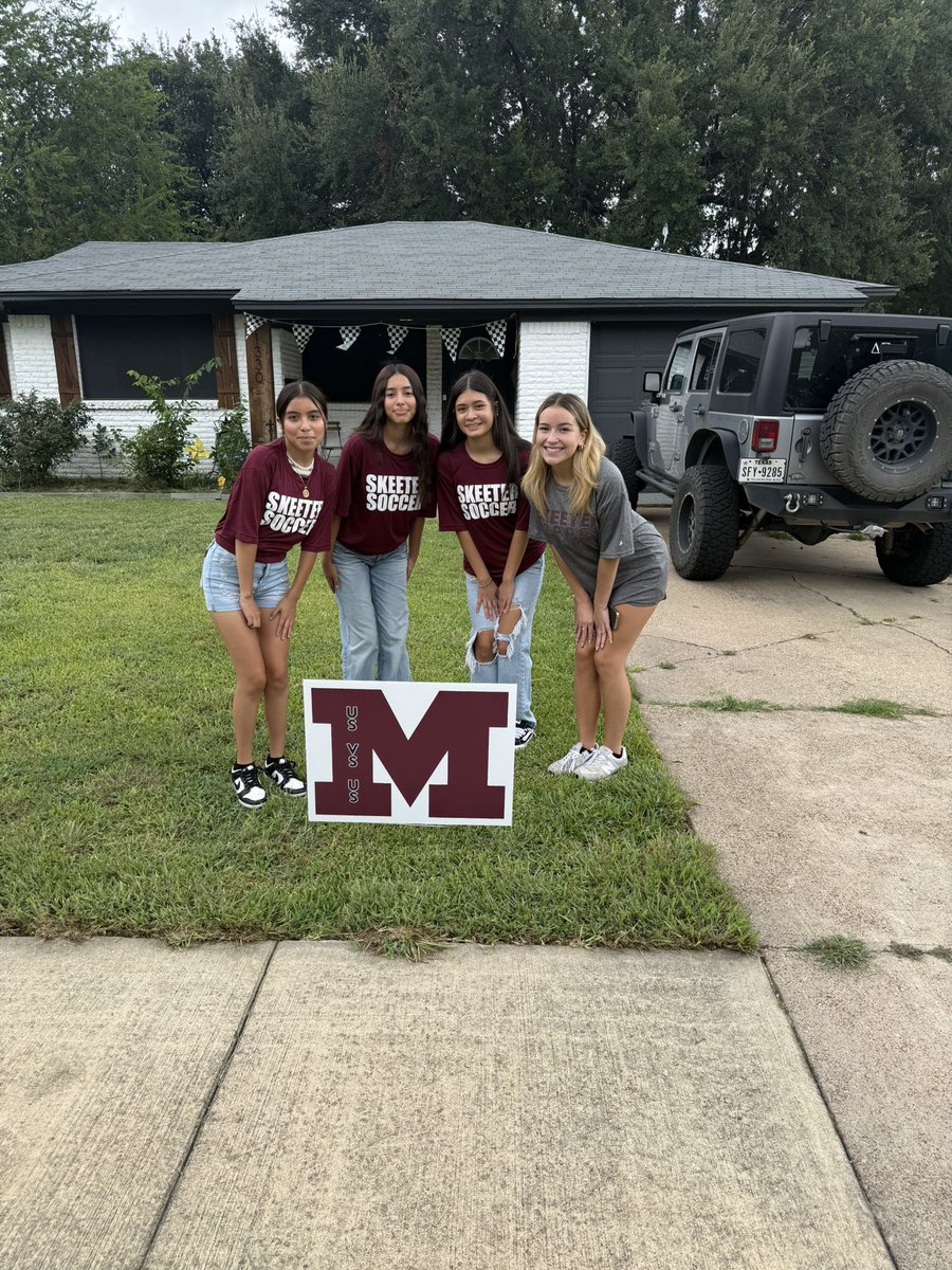 Painting Mesquite Maroon, loving getting the opportunity to connect with our community #USVSUS #skeeternation #NoExcuses