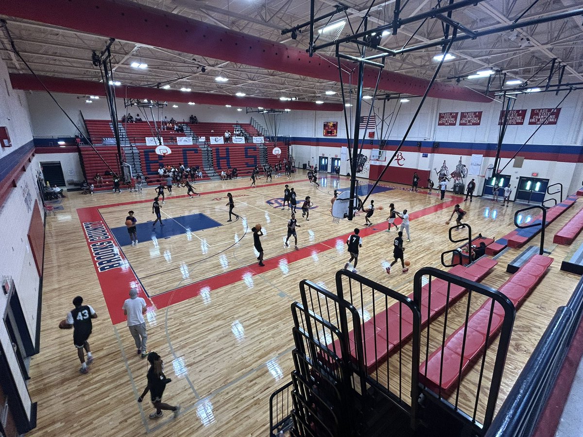 WelchyReports #SouthGaTop50 is underway!! 

Columbus state (x2) 
Edward waters 
South Georgia State (x2)
Middle Georgia Prep 

Are all here early watching drills!