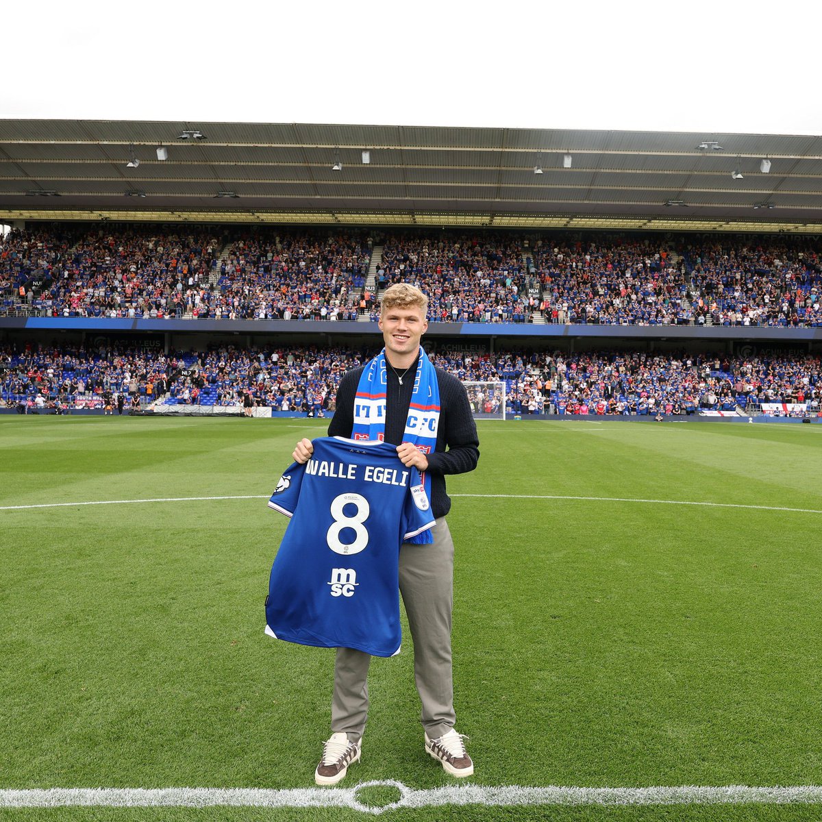 🟦⬜️ A very warm welcome for Sindre Walle Egeli pre-match yesterday 🇳🇴🟦⬜️

#ITFC