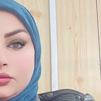 إني المواطنه رقيه السعد لا اقاطع الإنتخابات سوف اخرج ومعي عائلتي لانتخب  الأصلح حتى لا يرجع البعث يحكم مرة أخرى ولا ارجع للمربع الأول ولا أكون عبدةمرة أخرى فإن العاقل أخذ التجربة من النظام البعثي فإن مستقبل اجيالنا كشيعه متوقف على أصواتنا الإنتخابات حاله صحيحه جدا