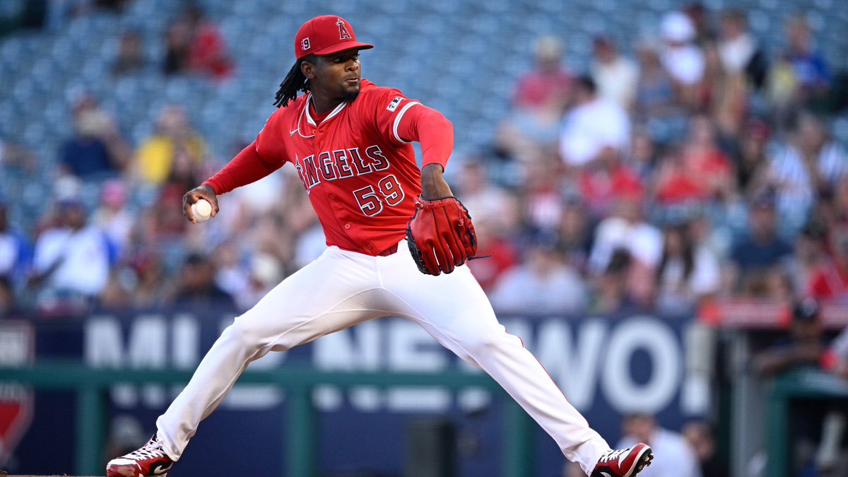 ThePropDen's tweet image. THAT IS A CLEAN 🧹SWEEP🧹 

$15 to someone who likes this tweet! 💙

Brady Singer O 5.5 Strikeouts ✅
Jose Soriano O 17.5 Outs ✅
Lucas Giolito U 2.5 Earned Runs ✅

What a way to end the month! 🍻 

Let’s keep it going in September. 👨‍🍳 🔥