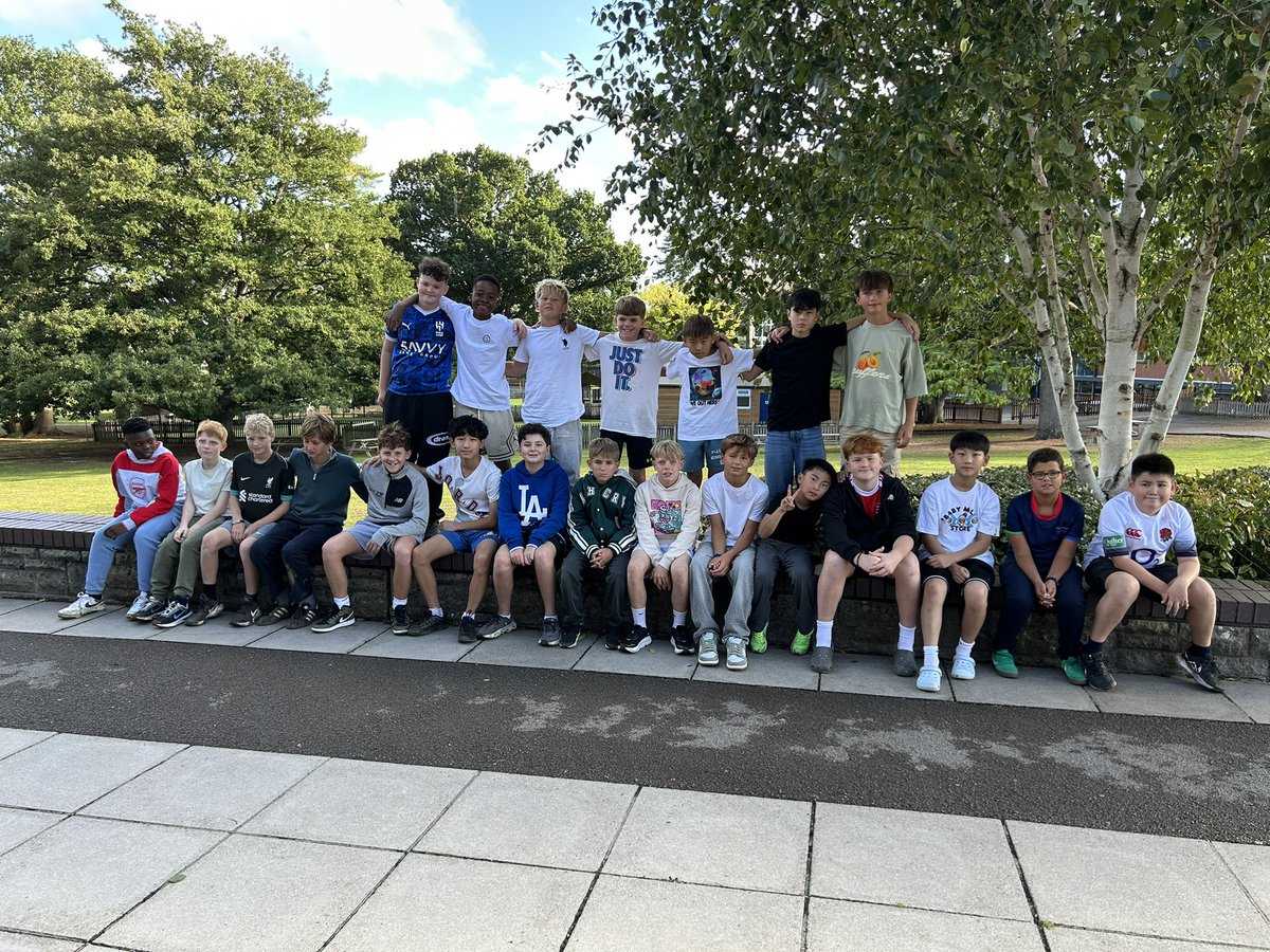 Nearly a full family for the first supper of the new year! #AwayWeGo