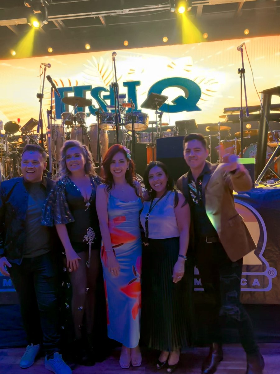 IbethParga's tweet photo. ¡Celebramos el 2º Aniversario de @laqmexico con el #FestiQ 2025! 🥳🎂🎶

Un gusto colaborar con este talentoso equipo de amigos y compartir con un público extraordinario ❤️
Una noche increíble de música, baile, diversión y buena vibra 🎉🎤🙌 https://t.co/zQqDOZxndN
