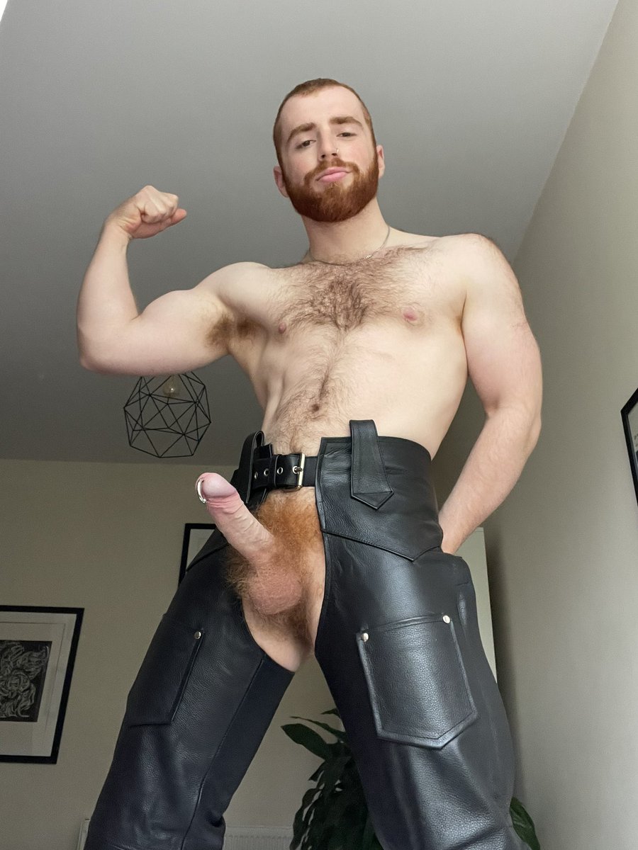 Finally got trousers that let just the right amount of stink out 🐽