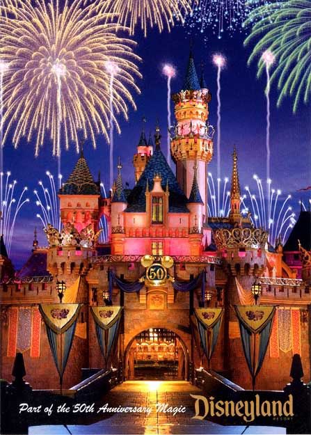 PixieDustVibes's tweet image. Pete the Dragon??? 🤔 
Fun to imagine our own birthday cake overlay but I’m glad the got the classy castle turret toppers!