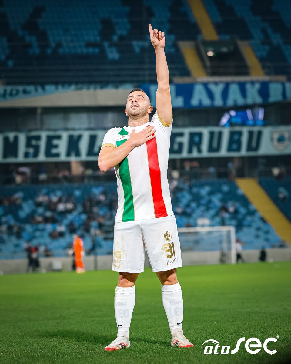 Dikkat: Fotoğraflar aşırı derecede mutluluk içerir. 🥰
#MücadeleninTakımı | #ADSvAMD