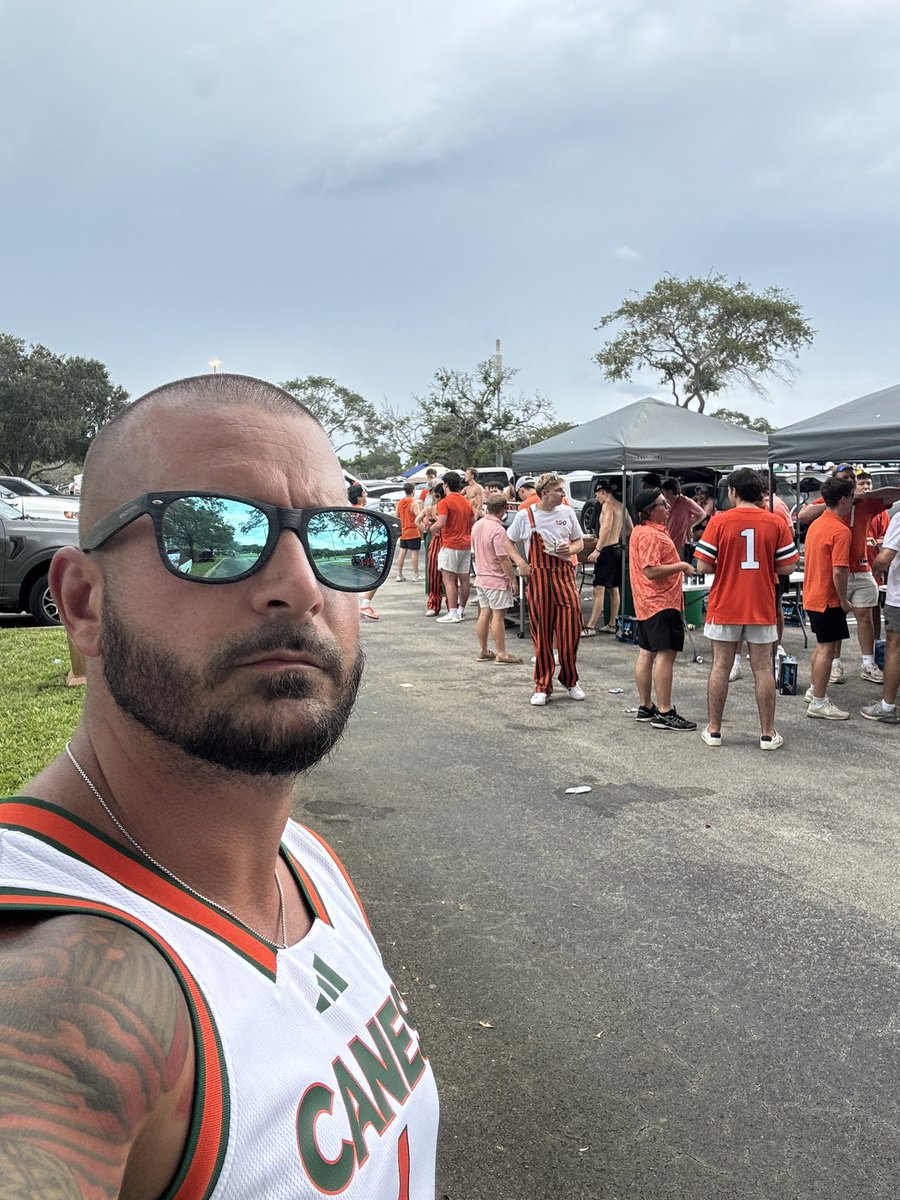 Zach Rinaldi (@z_rinaldi28) on Twitter photo It’s all about the U today! #GoCanes It’s all about the U today! #GoCanes