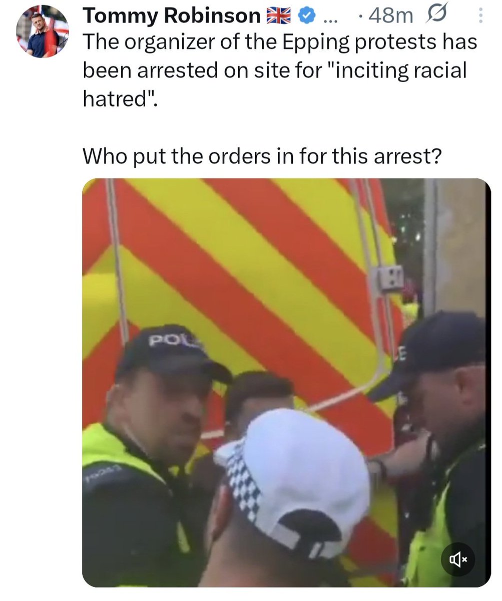 <a href="/dvgil/">DavGil 🏴‍☠️🇵🇸</a> <a href="/AntiRacismDay/">Stand Up To Racism</a>