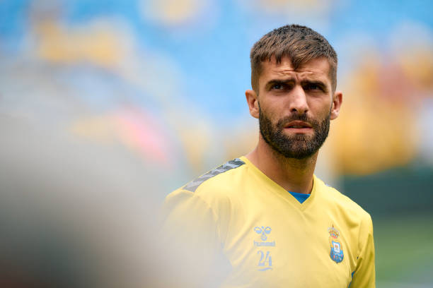 Cuenta <a href="/__AngelGarcia__/">Cazurreando</a> que el Zaragoza FC ha vuelto a preguntar a la UD Las Palmas sobre la situación de Pejiño, varios equipos han mostrado interés.

Recordar que nos encontramos en las últimas horas del mercado y que Las Palmas necesita la salida de un jugador...