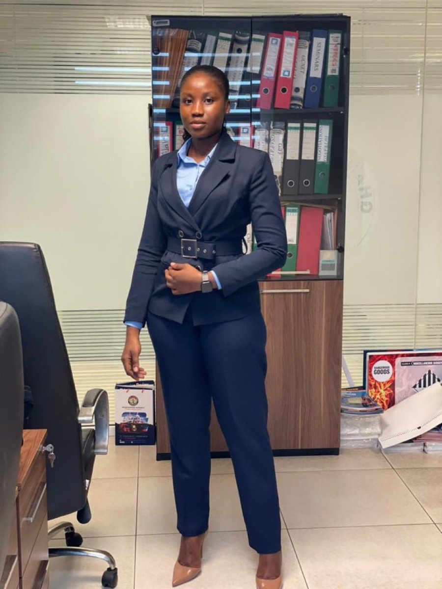 a.wuah_jnr..🔥 (@cohymelsa) on Twitter photo Incase you are wondering what’s going on between Baron and this lady on the second frame,stay with me 
Check comment section. Incase you are wondering what’s going on between Baron and this lady on the second frame,stay with me 
Check comment section.