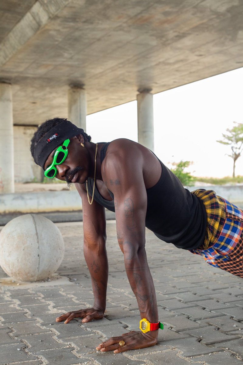 Steady moving, I no go fit stop...like motto wey the break pad don chop 😂