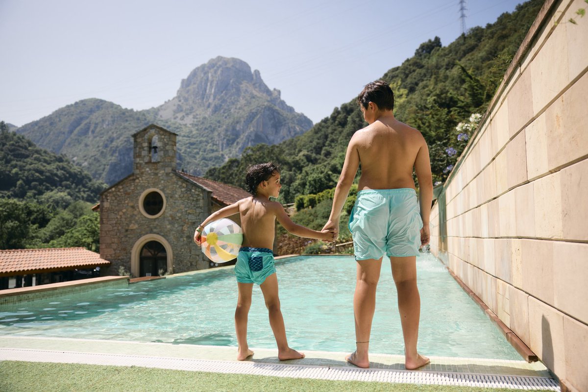 Aún quedan días de verano para los peques antes de la vuelta al cole… ¡y nada mejor que disfrutarlos en nuestra zona infantil! 

balneariolahermida.com/balneario/espe…