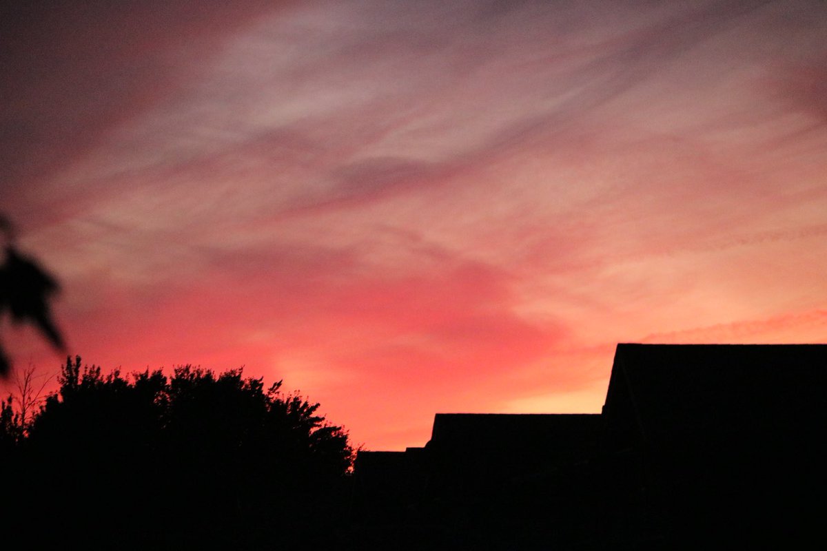 Suburban sundown on Labour Day weekend.