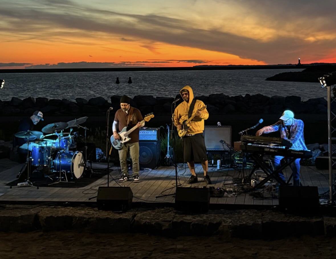 Buffalo Music Club's Sounds of Buffalo last night with Beu was such a vibe! Live music and a beautiful sunset to end the night, what could be better!

Don't miss the last Sounds of Buffalo tomorrow with Dead Phish Funk from 1pm-3pm.